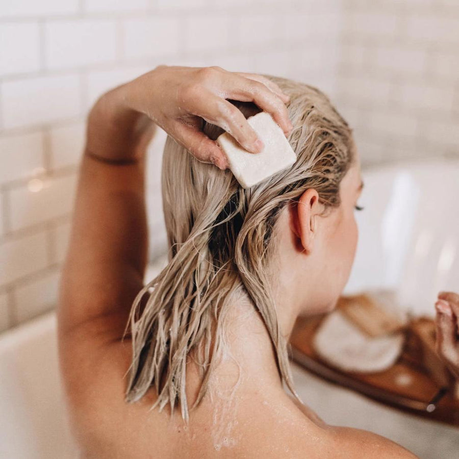 Package-Free Shampoo Bar - Colored or white Hair